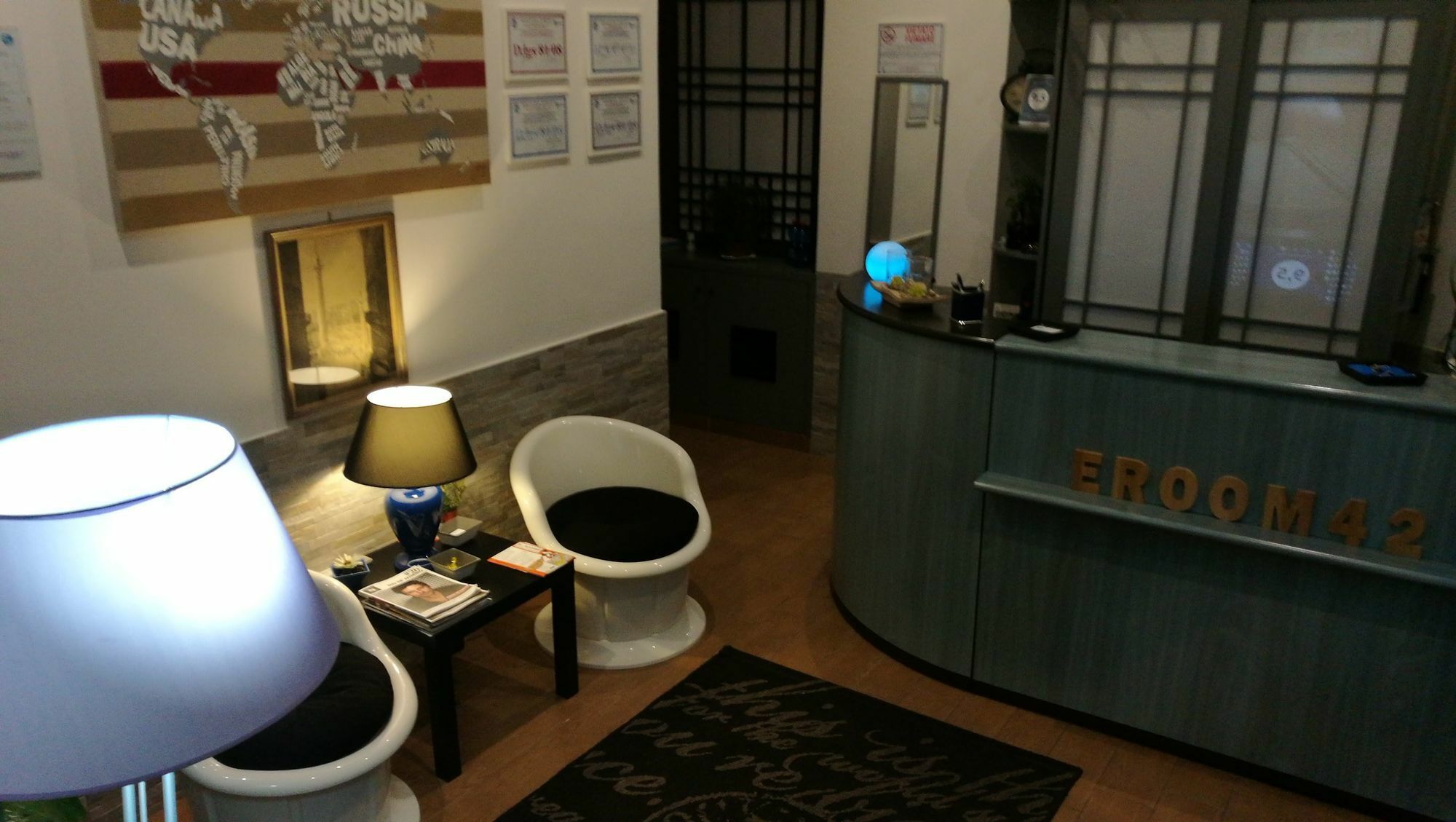 Eroom42