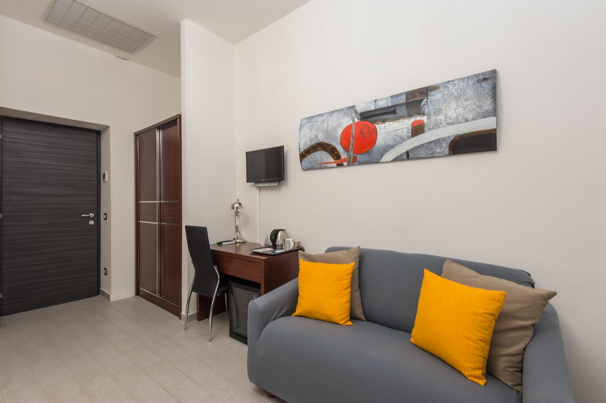 Eroom42