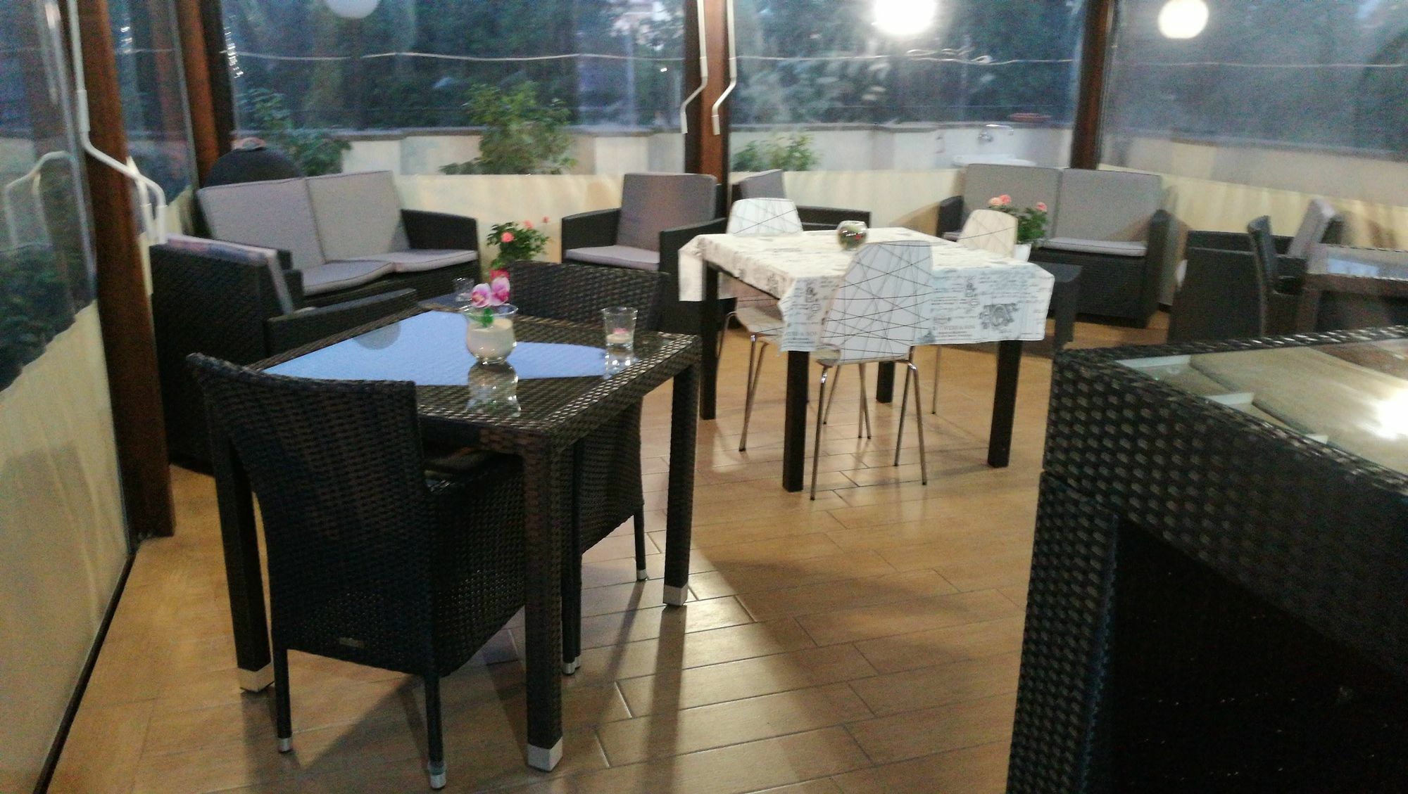 Eroom42